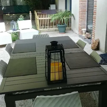 Bed and Breakfast La Closerie Aux Violettes - 4*